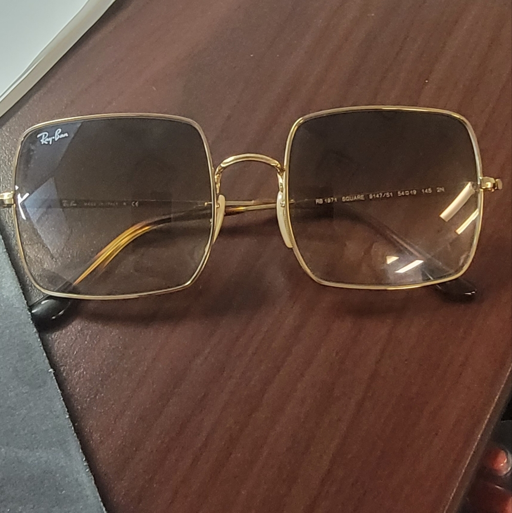 RAY BAN SQUARE SUNGLASSES